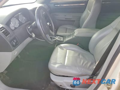 Zdjęcie 7 z 13 samochodu: 2006 CHRYSLER 300 TOURING VIN:2C3KA53GX6H220900 - miniatura