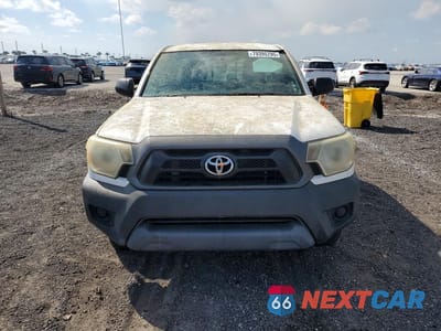 Piąte zdjęcie samochodu w środku: 2015 TOYOTA TACOMA BASE VIN:5TFTX4CN4FX065408 - miniatura