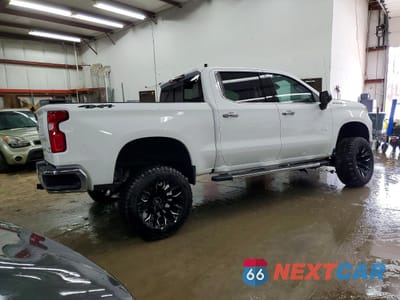 Trzecie zdjęcie samochodu z tyłu: 2025 CHEVROLET SILVERADO K1500 LTZ VIN:3GCUKGE87SG283546 - miniatura
