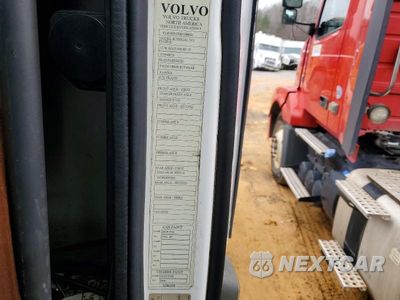 Zdjęcie 10 z 10 samochodu: 2017 VOLVO VNL SEMI TRUCK VIN:4V4N39TGXHN988031 - miniatura