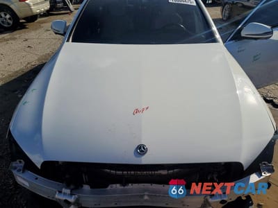 Zdjęcie 11 z 12 samochodu: 2019 MERCEDES-BENZ E 300 VIN:WDDZF4JBXKA600458 - miniatura