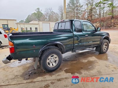 Trzecie zdjęcie samochodu z tyłu: 2000 TOYOTA TACOMA XTRACAB PRERUNNER VIN:4TASN92N6YZ613122 - miniatura