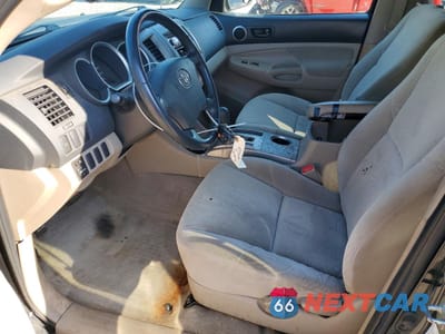 Zdjęcie 7 z 13 samochodu: 2006 TOYOTA TACOMA DOUBLE CAB VIN:3TMLU42N16M003089 - miniatura