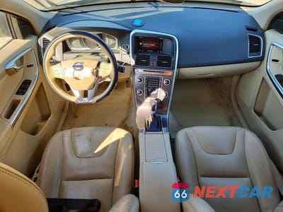 Zdjęcie 8 z 13 samochodu: 2015 VOLVO XC60 T5 PREMIER VIN:YV440MDK2F2717353 - miniatura