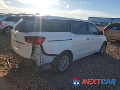 Trzecie zdjęcie samochodu z tyłu: 2020 KIA SEDONA L VIN:KNDMA5C1XL6660371 - miniatura