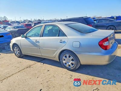 Drugie zdjęcie samochodu z przodu: 2003 TOYOTA CAMRY LE VIN:4T1BE30KX3U157590 - miniatura