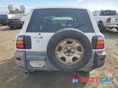 Zdjęcie 6 z 13 samochodu: 1998 TOYOTA RAV4 VIN:JT3GP10V6W0023324 - miniatura