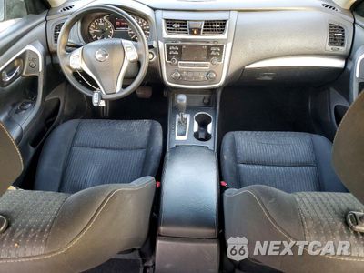 Zdjęcie 8 z 12 samochodu: 2017 NISSAN ALTIMA 2.5 VIN:1N4AL3AP3HN318420 - miniatura