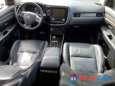 Zdjęcie 8 z 13 samochodu: 2020 MITSUBISHI OUTLANDER SE VIN:JA4AZ3A33LZ018216 - miniatura