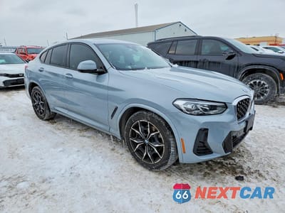 Czwarte zdjęcie samochodu z boku: 2022 BMW X4 XDRIVE30I VIN:5UX33DT07N9K66947 - miniatura