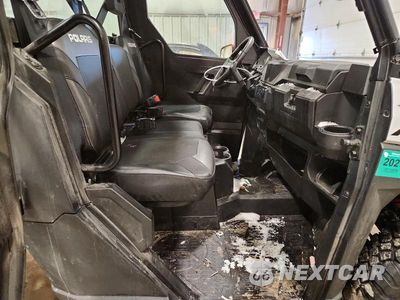 Piąte zdjęcie samochodu w środku: 2021 POLARIS RANGER XP 1000 UTILITY VEHICLE VIN:4XARRE99XM8394438 - miniatura