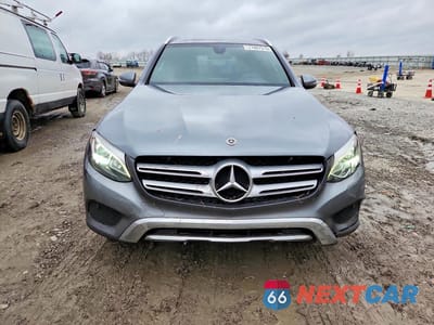 Piąte zdjęcie samochodu w środku: 2019 MERCEDES-BENZ GLC 300 VIN:WDC0G4JB4KF522787 - miniatura