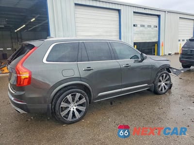 Trzecie zdjęcie samochodu z tyłu: 2021 VOLVO XC90 T6 INSCRIPTION VIN:YV4A22PL1M1721497 - miniatura