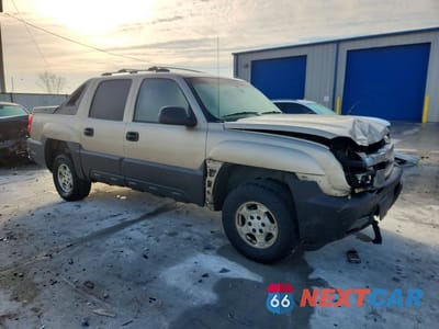 Czwarte zdjęcie samochodu z boku: 2005 CHEVROLET AVALANCHE C1500 VIN:3GNEC12ZX5G151601 - miniatura