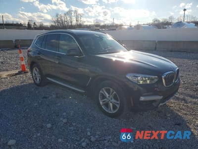 Czwarte zdjęcie samochodu z boku: 2021 BMW X3 XDRIVE30I VIN:5UXTY5C00M9D79342 - miniatura