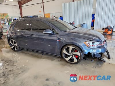 Czwarte zdjęcie samochodu z boku: 2018 VOLKSWAGEN GTI S VIN:3VW447AU2JM254854 - miniatura