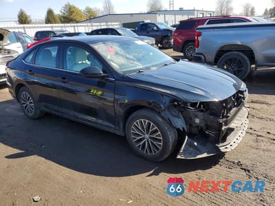 Czwarte zdjęcie samochodu z boku: 2020 VOLKSWAGEN JETTA S VIN:3VWCB7BU0LM033529 - miniatura