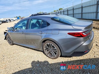 Drugie zdjęcie samochodu z przodu: 2025 TOYOTA CAMRY XLE VIN:4T1DAACK1SU582313 - miniatura
