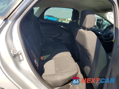 Zdjęcie 10 z 12 samochodu: 2018 FORD FOCUS SE VIN:1FADP3K26JL319664 - miniatura