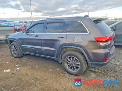 Drugie zdjęcie samochodu z przodu: 2019 JEEP GRAND CHEROKEE LAREDO VIN:1C4RJFAG3KC808931 - miniatura