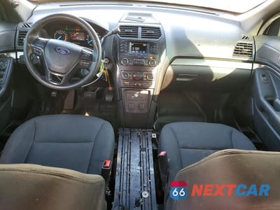 Zdjęcie 8 z 12 samochodu: 2019 FORD EXPLORER POLICE INTERCEPTOR VIN:1FM5K8AR5KGA16941 - miniatura
