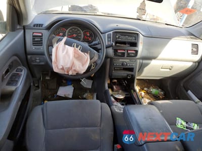 Zdjęcie 8 z 13 samochodu: 2006 HONDA PILOT EX VIN:2HKYF18436H563974 - miniatura