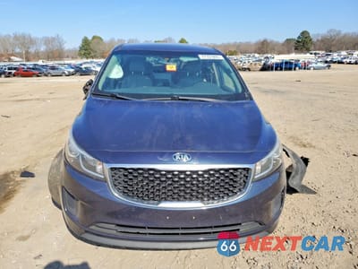 Piąte zdjęcie samochodu w środku: 2017 KIA SEDONA LX VIN:KNDMB5C11H6236517 - miniatura