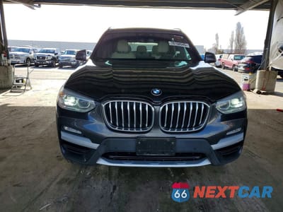 Piąte zdjęcie samochodu w środku: 2019 BMW X3 XDRIVE30I VIN:5UXTR9C59KLE19692 - miniatura