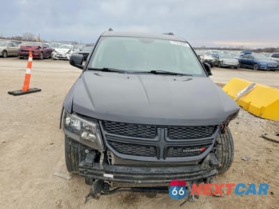 Piąte zdjęcie samochodu w środku: 2016 DODGE JOURNEY CROSSROAD VIN:3C4PDCGG7GT166021 - miniatura