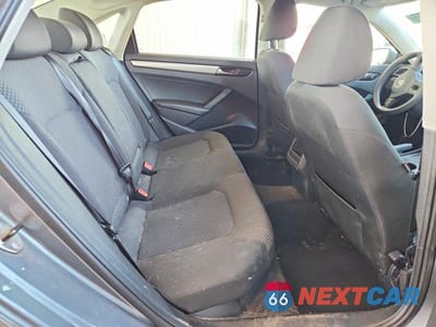 Zdjęcie 10 z 13 samochodu: 2012 VOLKSWAGEN PASSAT S VIN:1VWAH7A31CC028534 - miniatura
