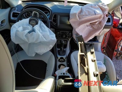 Zdjęcie 8 z 13 samochodu: 2019 JEEP COMPASS LATITUDE VIN:3C4NJCBB2KT843772 - miniatura