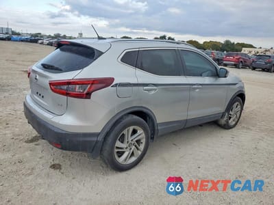 Trzecie zdjęcie samochodu z tyłu: 2021 NISSAN ROGUE SPORT SV VIN:JN1BJ1BV2MW568907 - miniatura