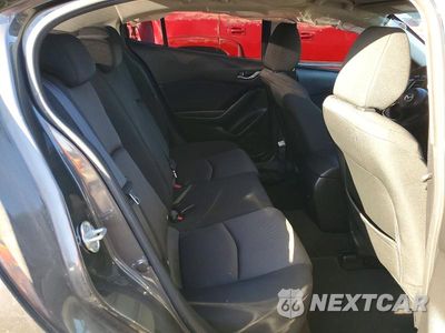 Zdjęcie 10 z 11 samochodu: 2018 MAZDA 3 SPORT VIN:3MZBN1U77JM176210 - miniatura