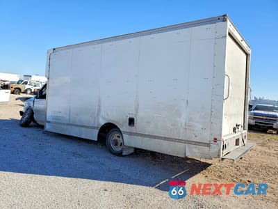 Drugie zdjęcie samochodu z przodu: 2022 FORD E450 DELIVERY TRUCK VIN:1FDXE4FN9NDC35678 - miniatura
