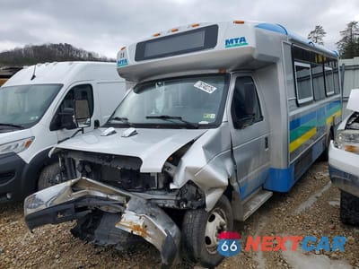 2019 FORD ECONOLINE E450 SUPER 1FDFE4FS9KDC56592 - główne zdjęcie licytacji z USA - miniatura