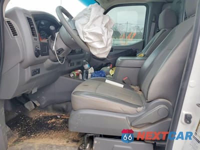Zdjęcie 7 z 14 samochodu: 2018 NISSAN NV 1500 DELIVERY VAN VIN:1N6BF0KY6JN817856 - miniatura
