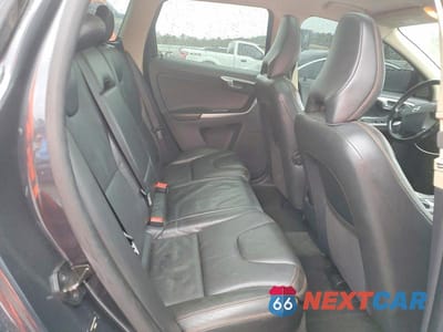 Zdjęcie 11 z 13 samochodu: 2010 VOLVO XC60 T6 VIN:YV4992DZ7A2079834 - miniatura