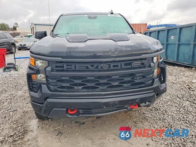 Piąte zdjęcie samochodu w środku: 2023 CHEVROLET SILVERADO K1500 TRAIL BOSS CUSTOM VIN:3GCUDCED2PG307811 - miniatura