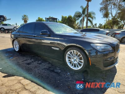 Czwarte zdjęcie samochodu z boku: 2012 BMW 750 LI VIN:WBAKB8C58CC963205 - miniatura