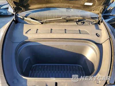 Zdjęcie 12 z 12 samochodu: 2023 TESLA MODEL Y VIN:7SAYGDEE6PA116633 - miniatura