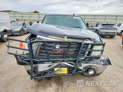 Piąte zdjęcie samochodu w środku: 2009 GMC SIERRA C2500 SLE VIN:1GTHC536X9F117019 - miniatura
