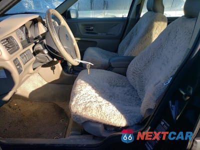 Zdjęcie 7 z 13 samochodu: 1998 VOLVO V70 XC VIN:YV1LZ564XW2472241 - miniatura