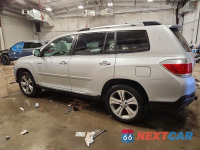 Drugie zdjęcie samochodu z przodu: 2011 TOYOTA HIGHLANDER LIMITED VIN:5TDDK3EH9BS056420 - miniatura