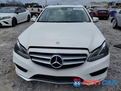 Piąte zdjęcie samochodu w środku: 2014 MERCEDES-BENZ E 350 VIN:WDDHF5KB3EA805947 - miniatura