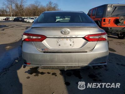 Zdjęcie 6 z 11 samochodu: 2018 TOYOTA CAMRY L VIN:4T1B11HK9JU147389 - miniatura