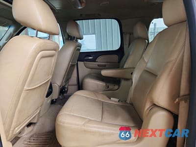 Zdjęcie 11 z 13 samochodu: 2014 GMC YUKON XL DENALI VIN:1GKS2MEF7ER220976 - miniatura