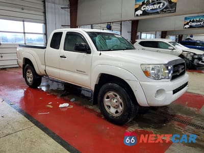 Czwarte zdjęcie samochodu z boku: 2006 TOYOTA TACOMA PRERUNNER ACCESS CAB VIN:5TETU62N86Z297122 - miniatura