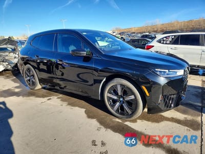 Czwarte zdjęcie samochodu z boku: 2025 BMW IX XDRIVE50 VIN:WB523CF03SCT67965 - miniatura