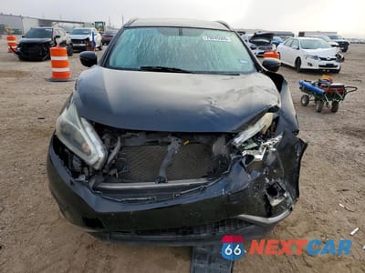 Piąte zdjęcie samochodu w środku: 2018 NISSAN MURANO SV VIN:5N1AZ2MG5JN116372 - miniatura
