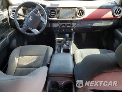 Zdjęcie 8 z 12 samochodu: 2018 TOYOTA TACOMA SR5 V6 VIN:5TFAZ5CN6JX058329 - miniatura